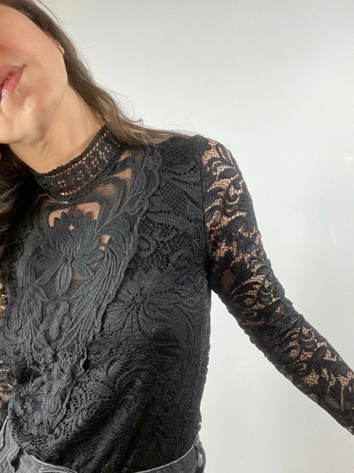 Top vintage com bordado da noire – photo 3